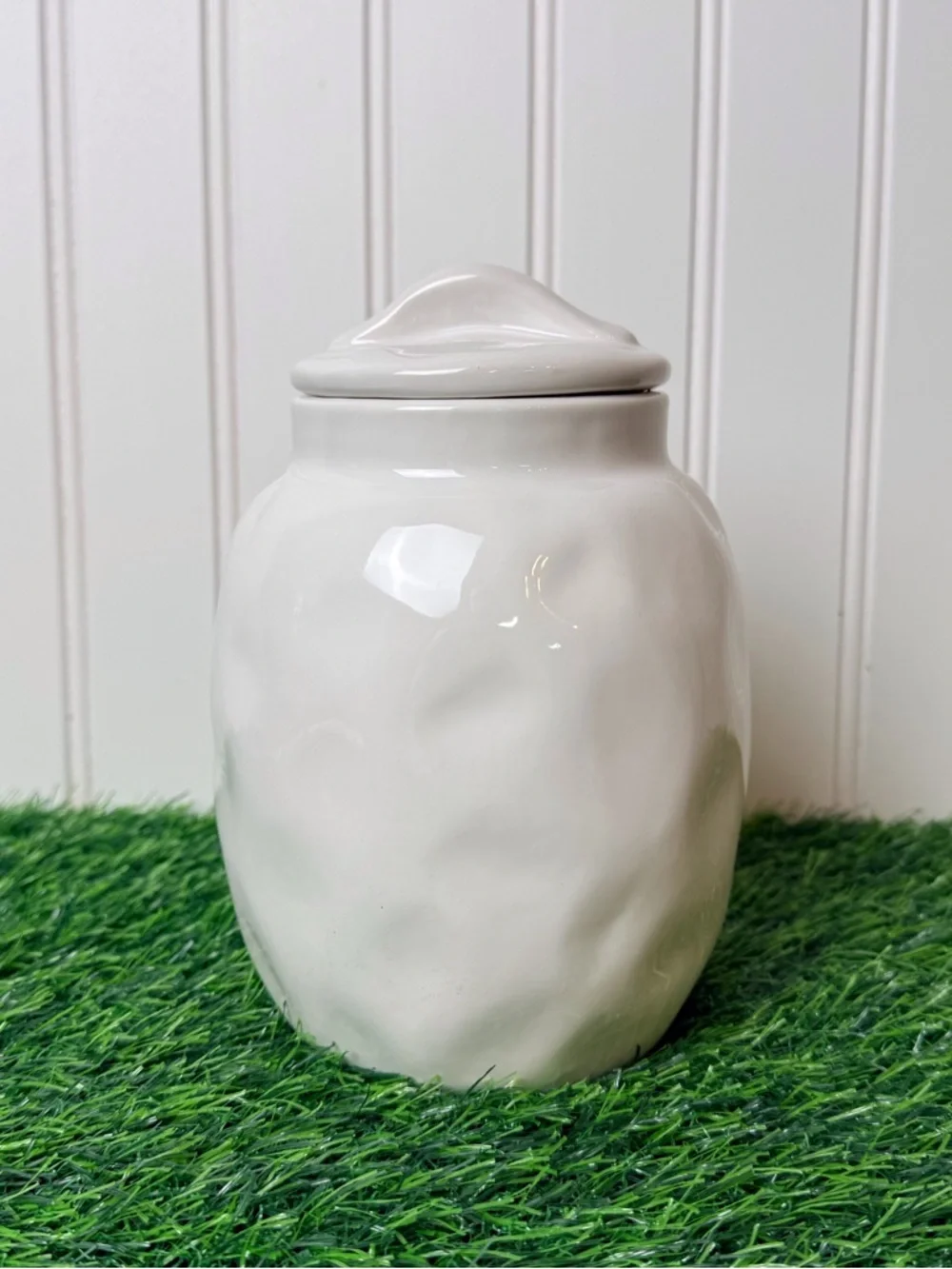 Give Thanks Ceramic Container W/Lid White/Gold Lettering Holiday